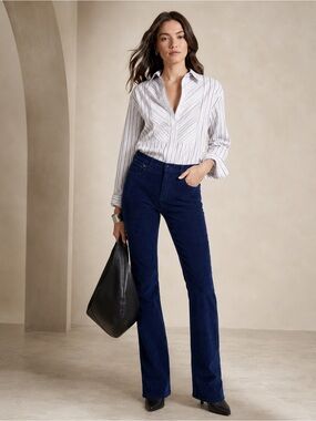 Madewell Kick Out Full-Length Pants in Garment Dye Corduroy in True Midnight
